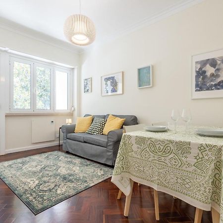 Casa Do Largo - Cozy Apartment In The City Center & With Ac Lisboa Exteriör bild