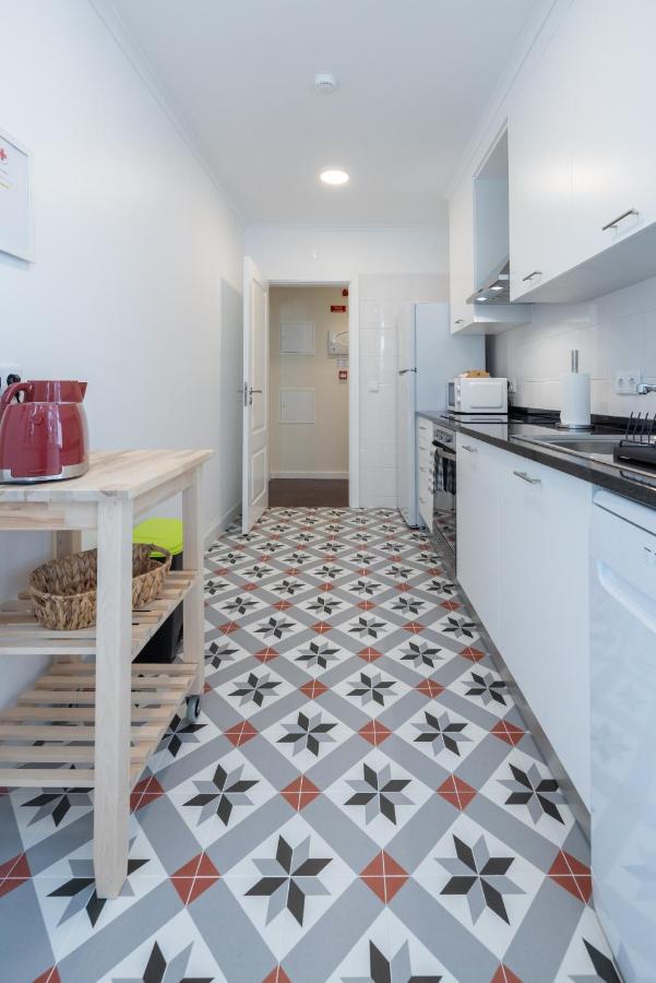 Casa Do Largo - Cozy Apartment In The City Center & With Ac Lisboa Exteriör bild