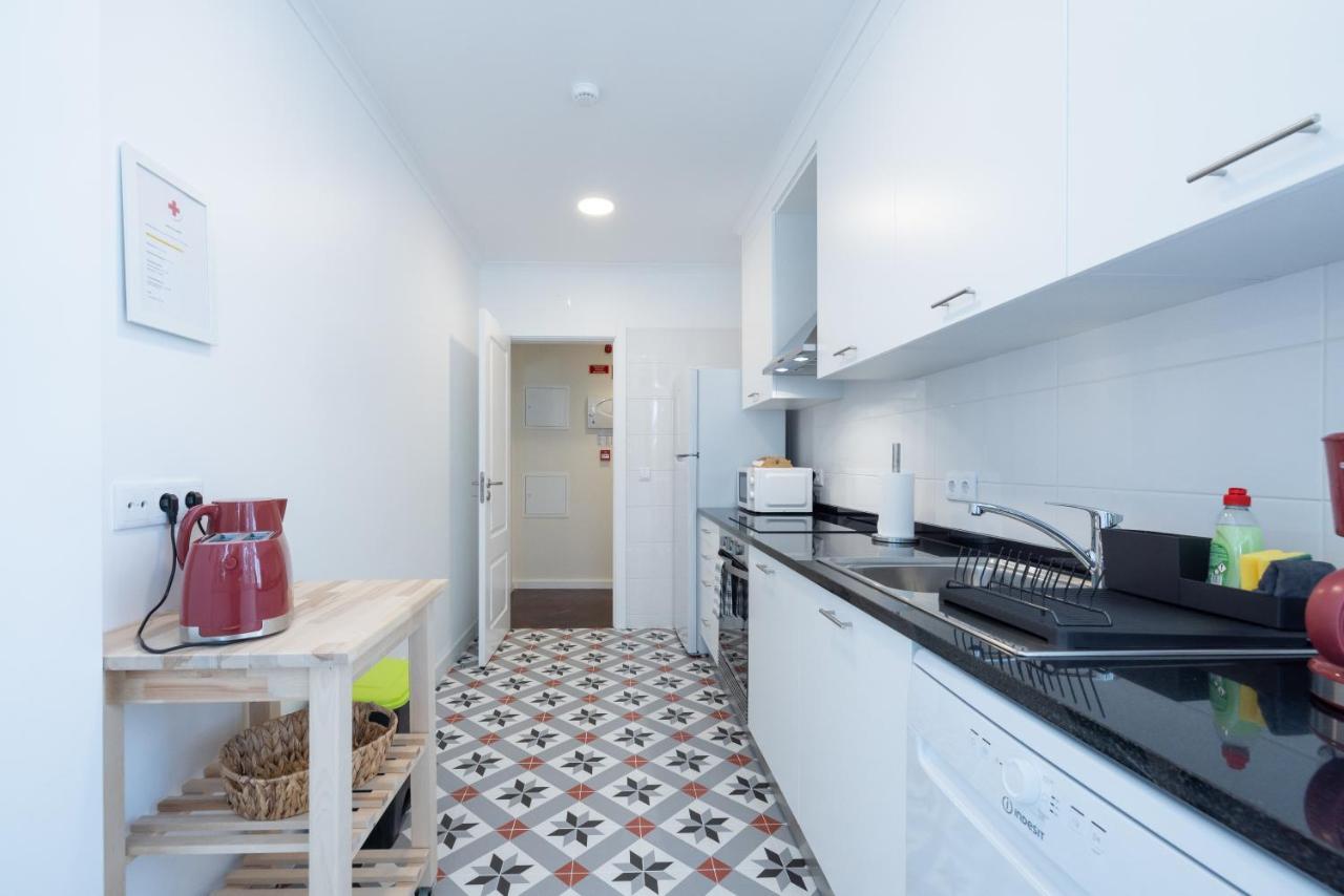 Casa Do Largo - Cozy Apartment In The City Center & With Ac Lisboa Exteriör bild
